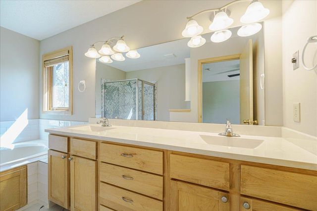 4112 Havenhill Circle, Eagan, MN 55123