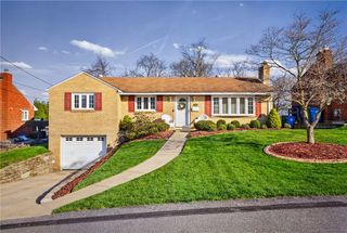 1456 Highland Villa Dr, Castle Shannon, PA 15234