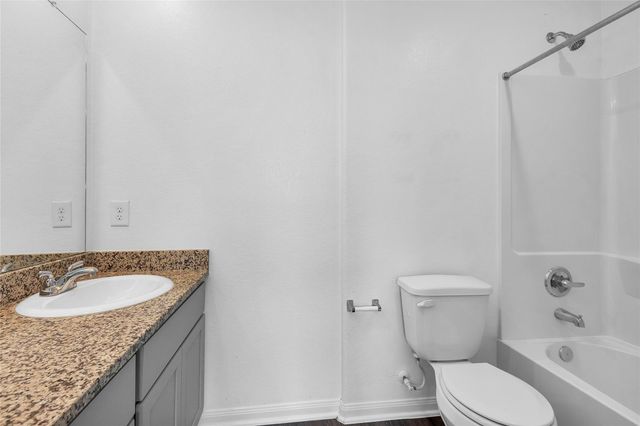 1216 Haverford Lane, Dayton, TX 77535