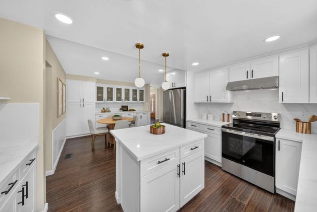 10980 New Avenue, Gilroy, CA 95020
