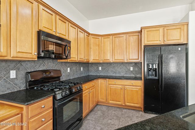 1053 S Seldon Place, Vail, AZ 85641