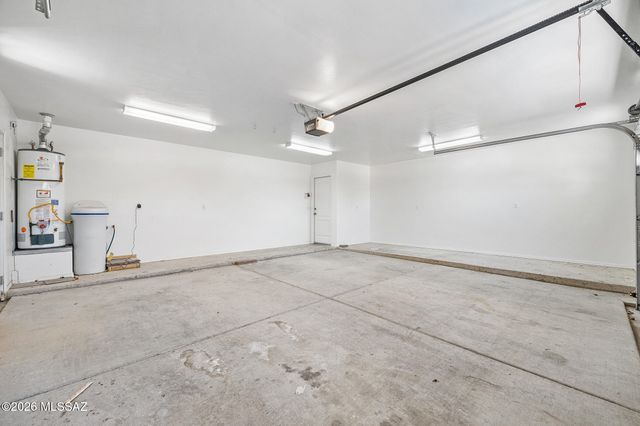 1053 S Seldon Place, Vail, AZ 85641