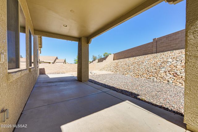 1053 S Seldon Place, Vail, AZ 85641