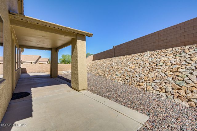 1053 S Seldon Place, Vail, AZ 85641