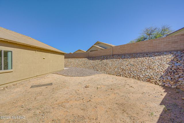 1053 S Seldon Place, Vail, AZ 85641