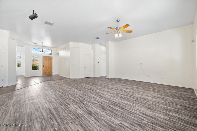 1053 S Seldon Place, Vail, AZ 85641