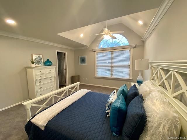 40 Neal 40, Setauket, NY 11733