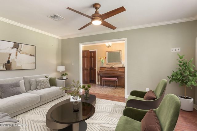 101 Mountainside Drive, Lafayette, LA 70503