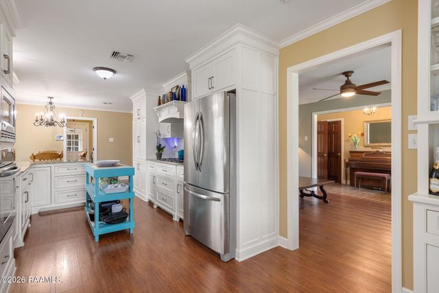 101 Mountainside Drive, Lafayette, LA 70503