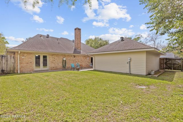 101 Mountainside Drive, Lafayette, LA 70503