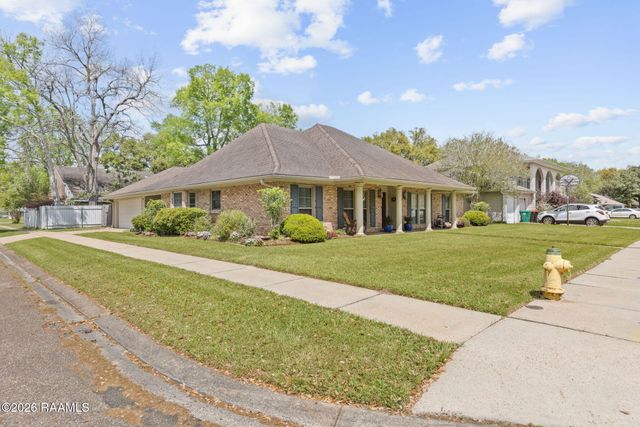 101 Mountainside Drive, Lafayette, LA 70503