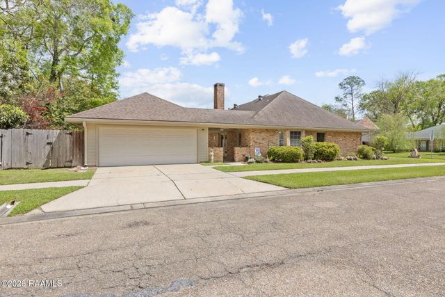 101 Mountainside Drive, Lafayette, LA 70503