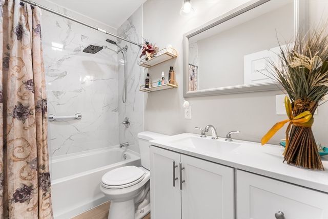 230 Southbridge Rd, Charlton, MA 01507