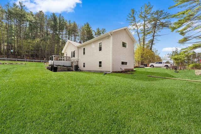 230 Southbridge Rd, Charlton, MA 01507