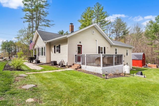 230 Southbridge Rd, Charlton, MA 01507