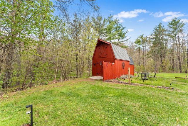 230 Southbridge Rd, Charlton, MA 01507