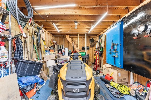 230 Southbridge Rd, Charlton, MA 01507