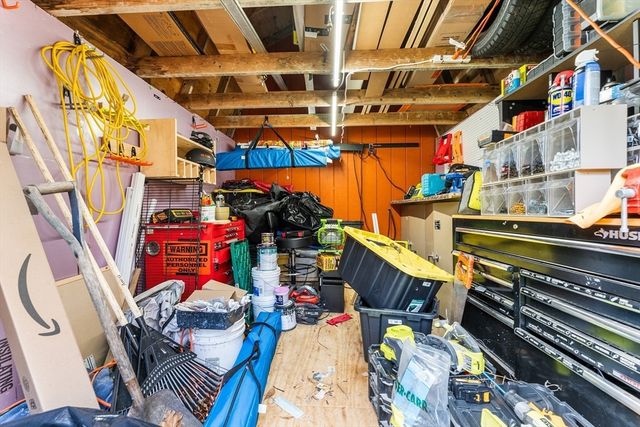 230 Southbridge Rd, Charlton, MA 01507