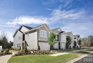 9234 Pagoda Oak Drive, Charlotte, NC 28269