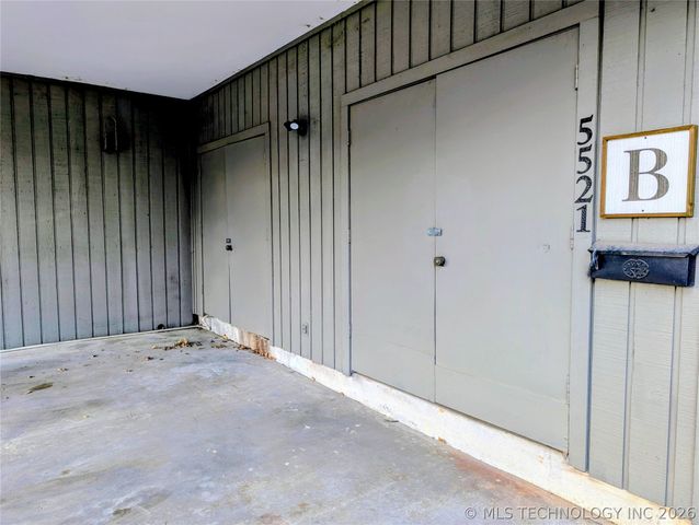 5521 E 51st Street 8-B, Tulsa, OK 74135