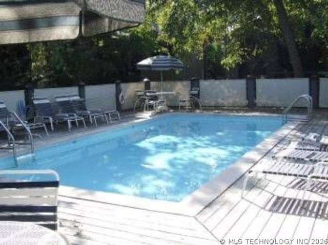 5521 E 51st Street 8-B, Tulsa, OK 74135