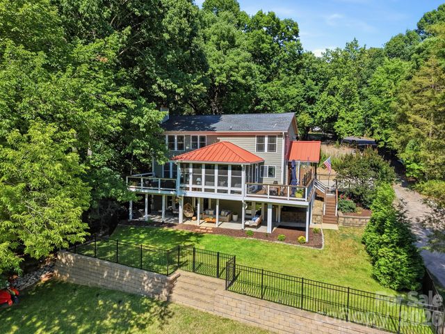 2113 Bon Villa Way, Tega Cay, SC 29708