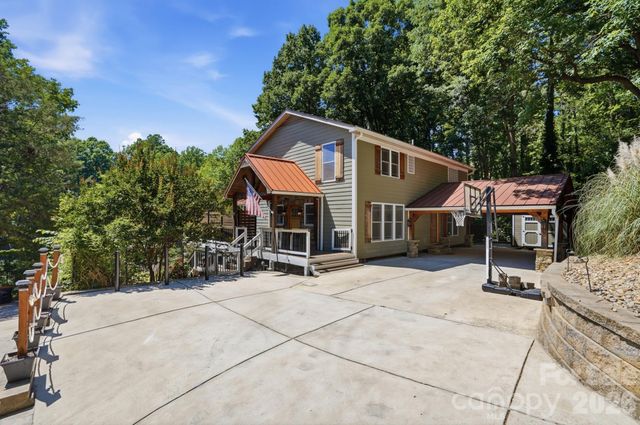 2113 Bon Villa Way, Tega Cay, SC 29708