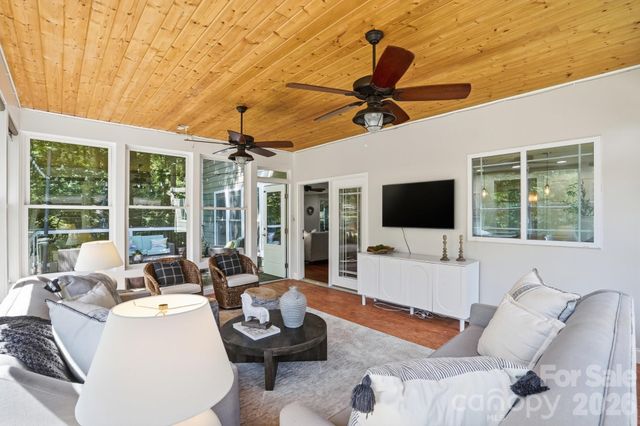2113 Bon Villa Way, Tega Cay, SC 29708