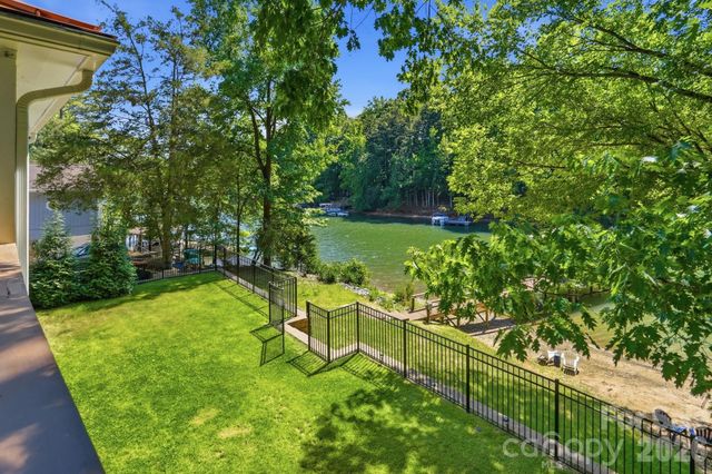 2113 Bon Villa Way, Tega Cay, SC 29708