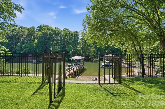 2113 Bon Villa Way, Tega Cay, SC 29708