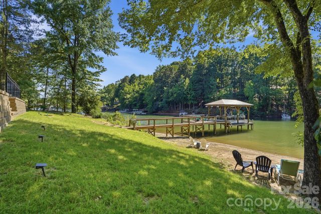 2113 Bon Villa Way, Tega Cay, SC 29708