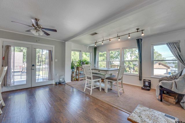 261 Harbor Dr, Gun Barrel City, TX 75156
