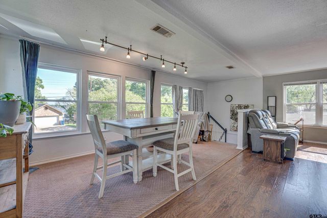 261 Harbor Dr, Gun Barrel City, TX 75156