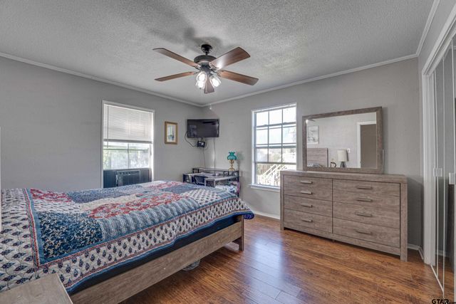 261 Harbor Dr, Gun Barrel City, TX 75156