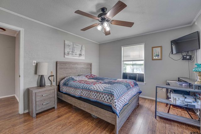261 Harbor Dr, Gun Barrel City, TX 75156