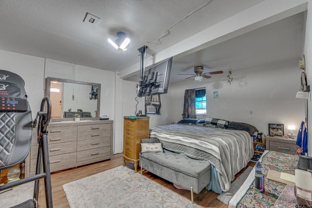 261 Harbor Dr, Gun Barrel City, TX 75156