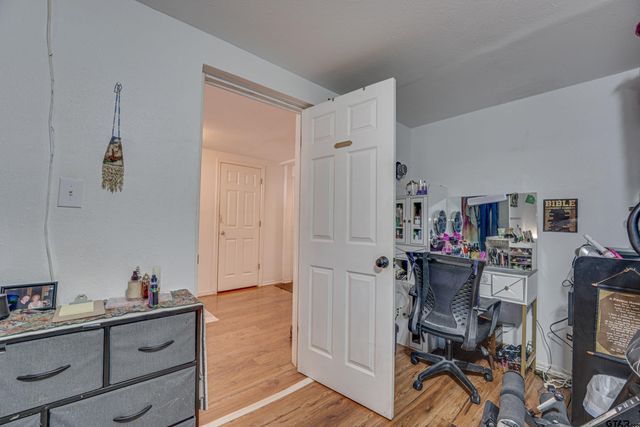 261 Harbor Dr, Gun Barrel City, TX 75156