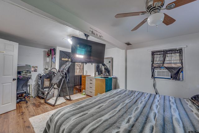 261 Harbor Dr, Gun Barrel City, TX 75156