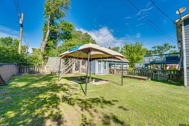 261 Harbor Dr, Gun Barrel City, TX 75156