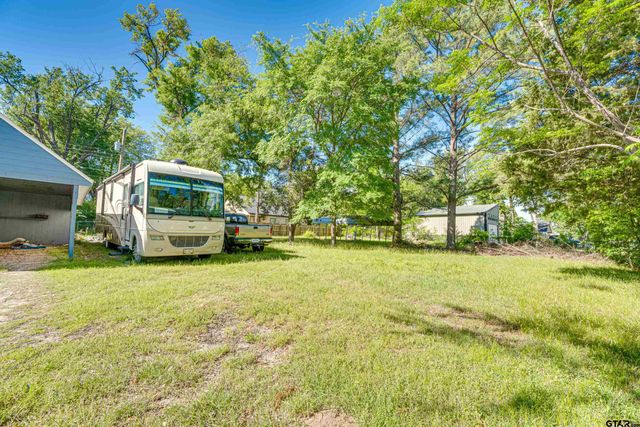 261 Harbor Dr, Gun Barrel City, TX 75156