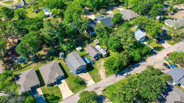 261 Harbor Dr, Gun Barrel City, TX 75156