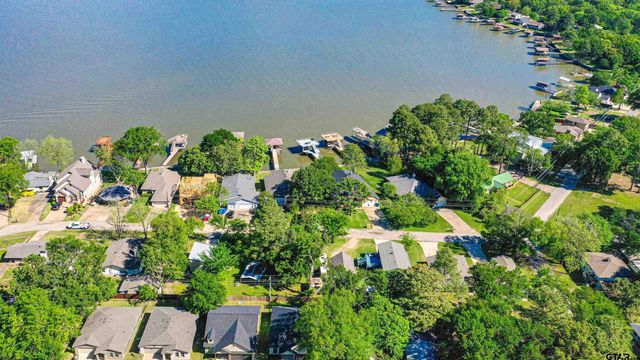 261 Harbor Dr, Gun Barrel City, TX 75156