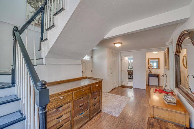 261 Harbor Dr, Gun Barrel City, TX 75156