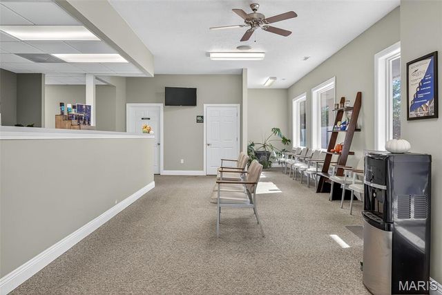 160 Westmount Drive, Farmington, MO 63640