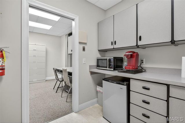 160 Westmount Drive, Farmington, MO 63640