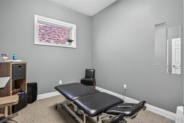 160 Westmount Drive, Farmington, MO 63640