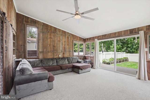 71 CIRCLE DR, Ephrata, PA 17522
