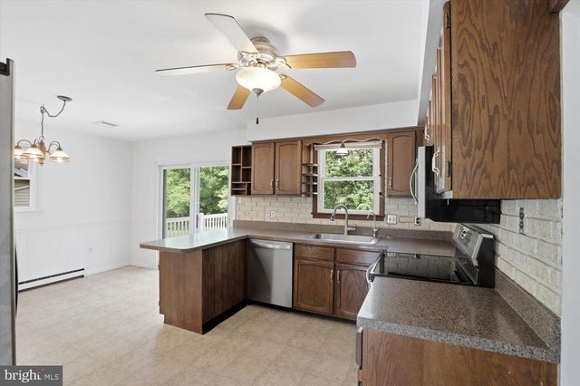71 CIRCLE DR, Ephrata, PA 17522