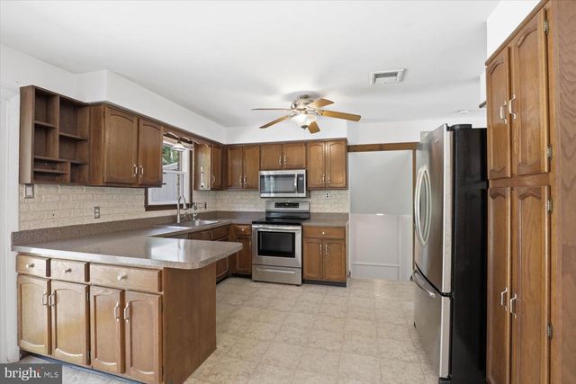 71 CIRCLE DR, Ephrata, PA 17522