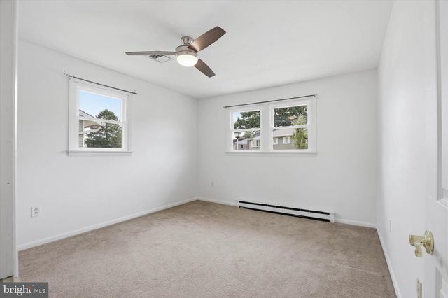 71 CIRCLE DR, Ephrata, PA 17522